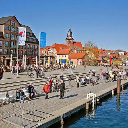 Uferpromenade Waren (Mueritz)